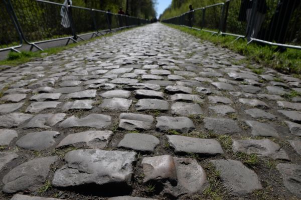 Cobblestone Installation in Cave Creek